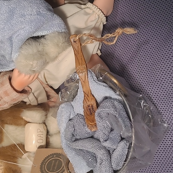 Boyds Yesterdays' Child Limited Edition Wendy Wash Day 4909 Doll - Picture 3 of 10